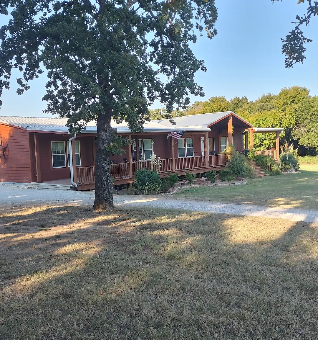 3 bed, 2756 sqft, $3,200 — Photo 1
