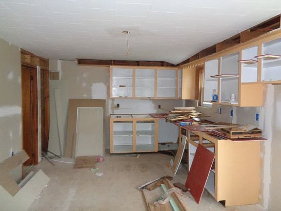5th image of 241 Gale St