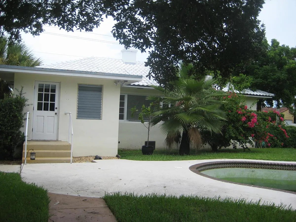 3 bed, 1311 sqft, $10,000 — Photo 4