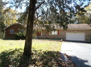 1114 Confederate Dr, Columbia, TN 38401