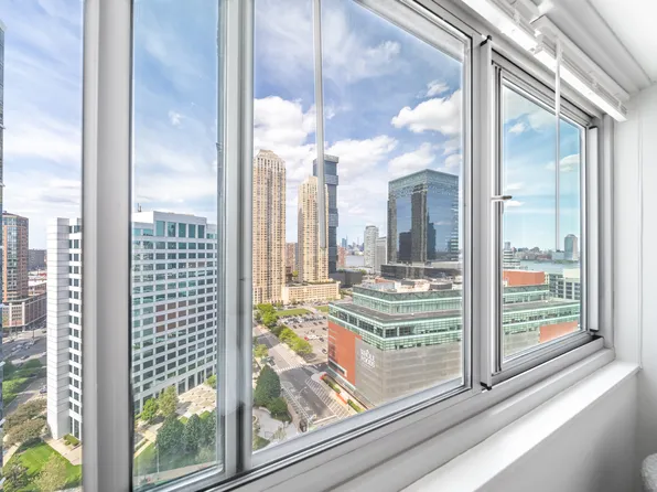 100 Montgomery Street image 9 of 26