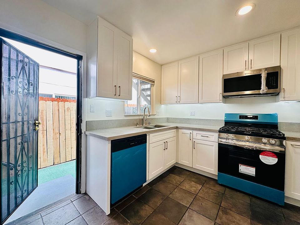 1st image of 4918 Tujunga Ave #1/2