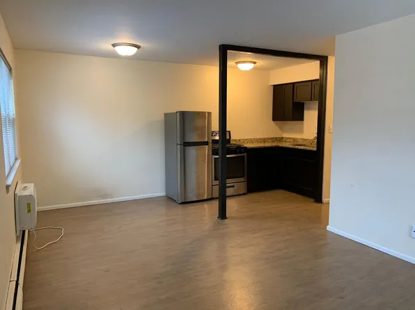 1004 Pleasant
