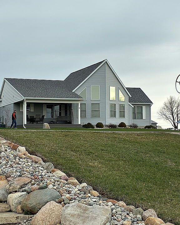 1st image of 6628 Spinnaker Rd