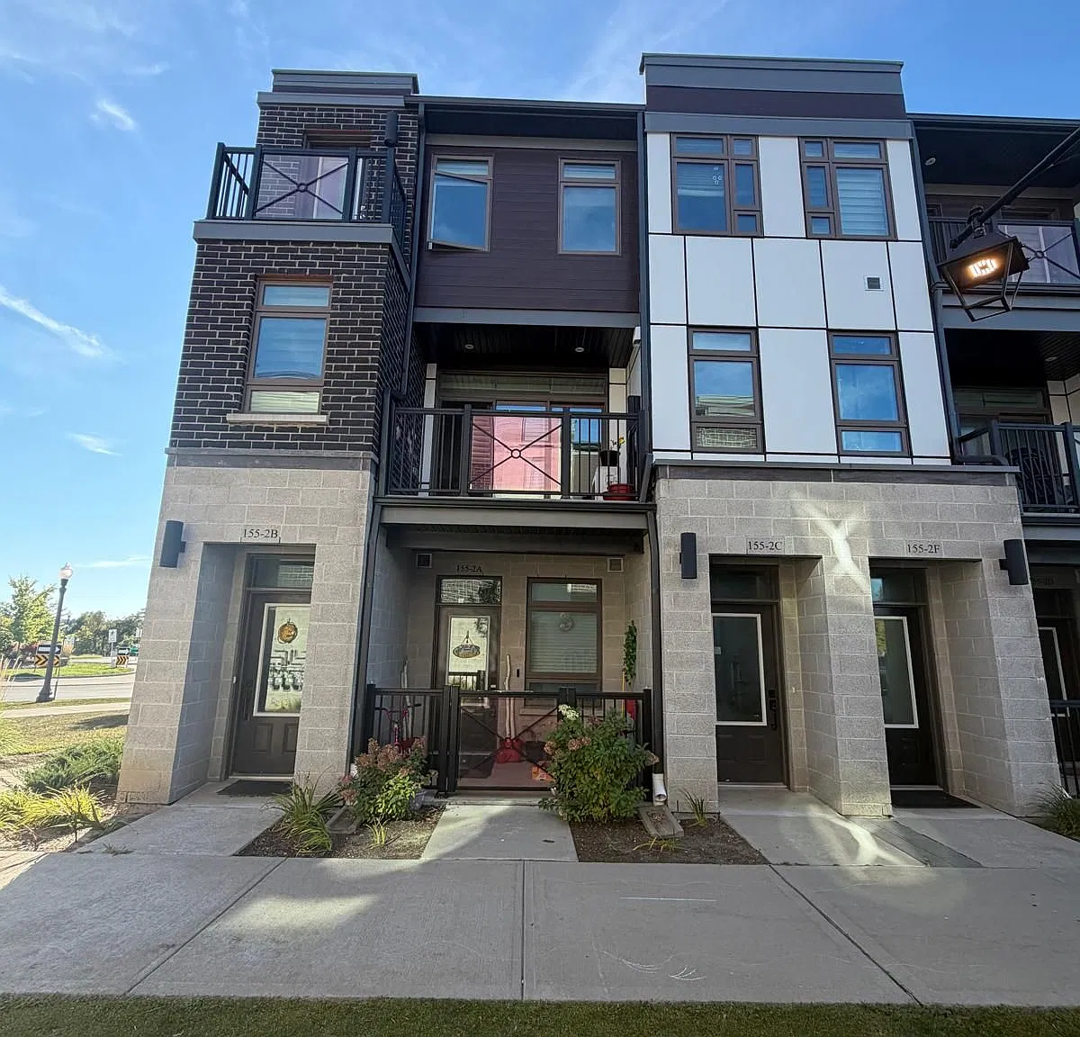 2 bed, $2,400 — Photo 2