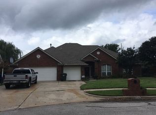 604 Rivermont Ct, Norman, OK 73072