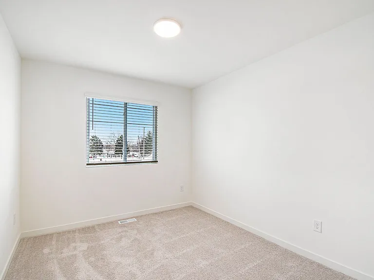 619 W Marion St — Photo 16