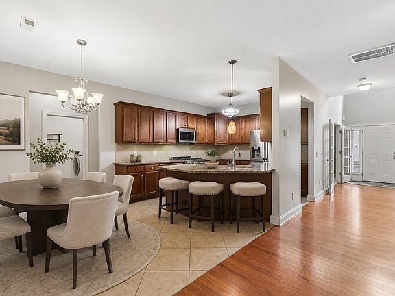 4th image of 138 Tramway Cir