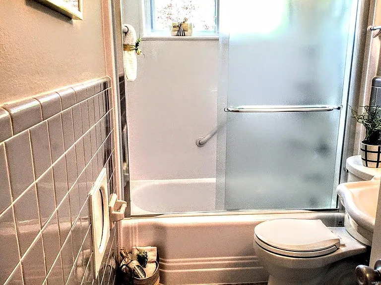 8721 Villa Crest Dr — Photo 7