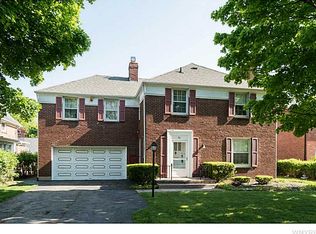 70 Saratoga Rd, Amherst, NY 14226