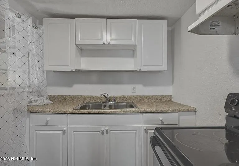 1216 W 24th St #0 — Photo 10