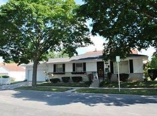 1706 W Olive St, Milwaukee, WI 53209