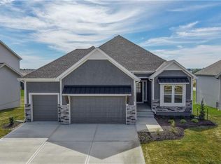 1715 SW Arbor Park Dr, Lees Summit, MO 64082