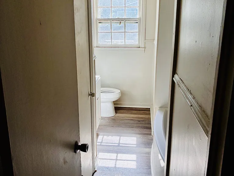 806 Miller Ave — Photo 6