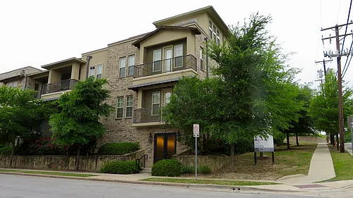 2800 Sandage Ave Photo 1