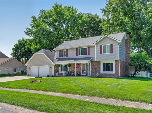 818 Sunblest Blvd, Fishers, IN 46038