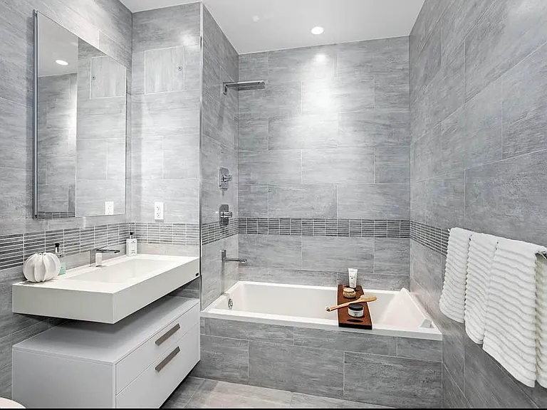 231 W 26th St #6 — Photo 8