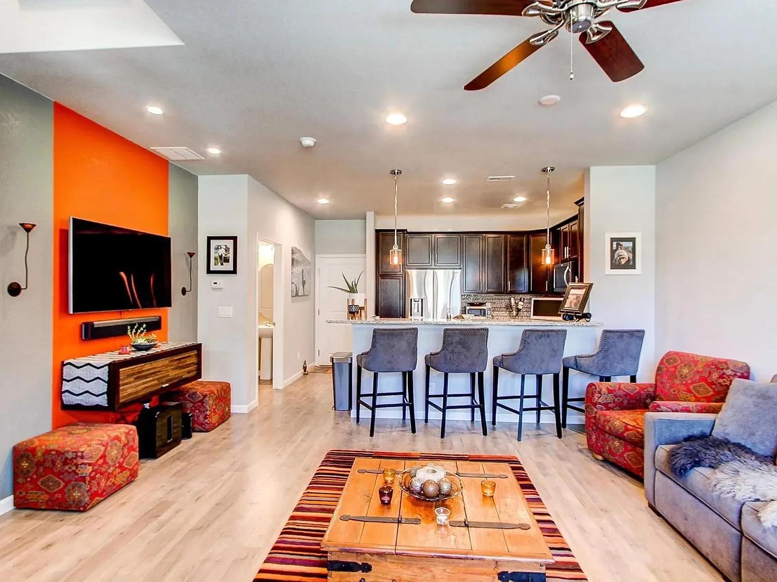 1867 S Buchanan Cir — Photo 3