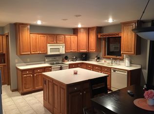 7925 Vista Ave, Grand Ledge, MI 48837