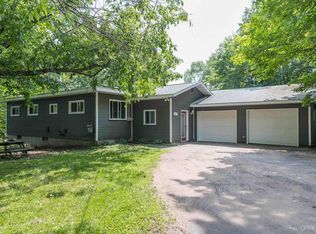 17 Lakeview Ln, Ishpeming, MI 49849