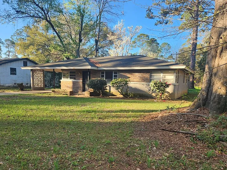 511 Johnson Rd — Photo 4