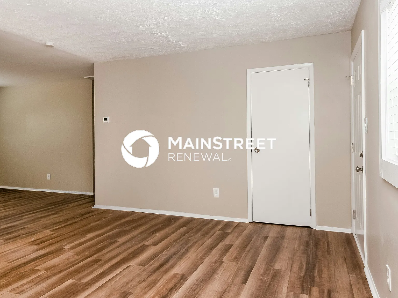 5922 Heatherwood Ln — Photo 3