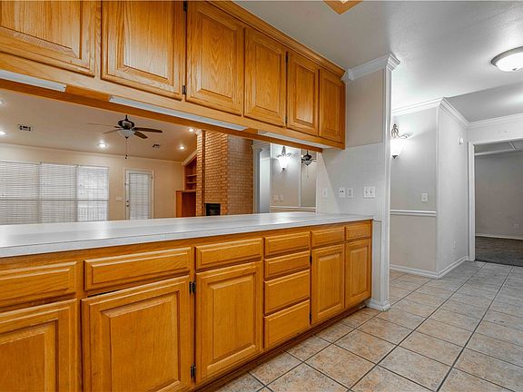 4th image of 2580 & 2582 E Kantz Dr