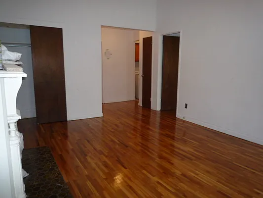 Rented by New Yorker Realty | media 19