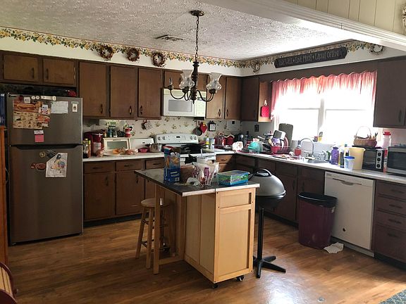 4th image of 5253 Mapleridge Dr