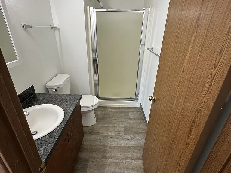 Bryn Mawr Plaza Apartments — Photo 13