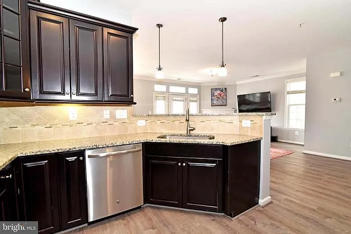 42594 Sunset Ridge Sq — Photo 2