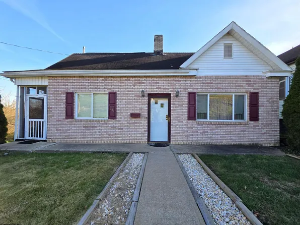 414 Maple Ave, Fairmont, WV 26554