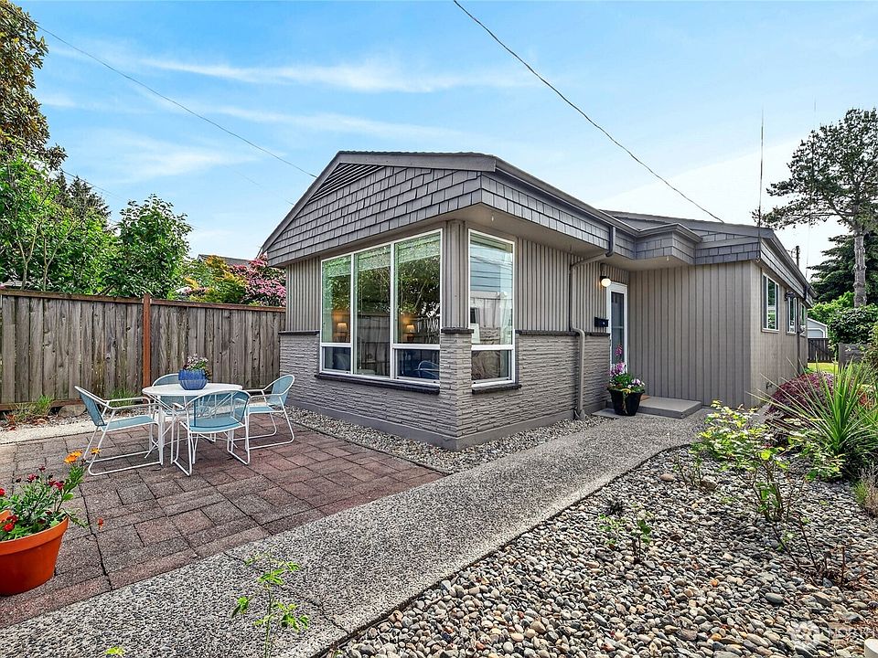 1st image of 3039 61st Avenue SW