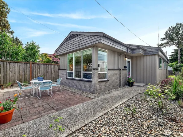 3039 61st Avenue SW, Seattle, WA 98116