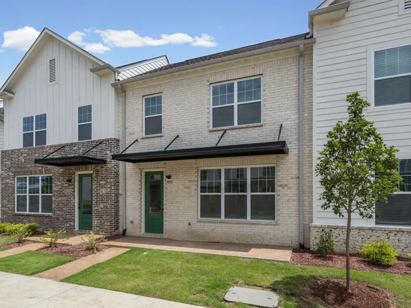 3050 Portage Dr, Bartlett, TN 38135