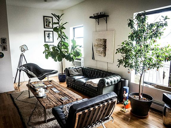 4th image of 61 Saint James Pl #4B