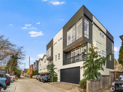 6019 Fauntleroy Way SW #B, Seattle, WA, 98136