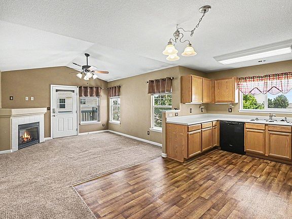 5th image of 3740 Ponderosa Ct #1