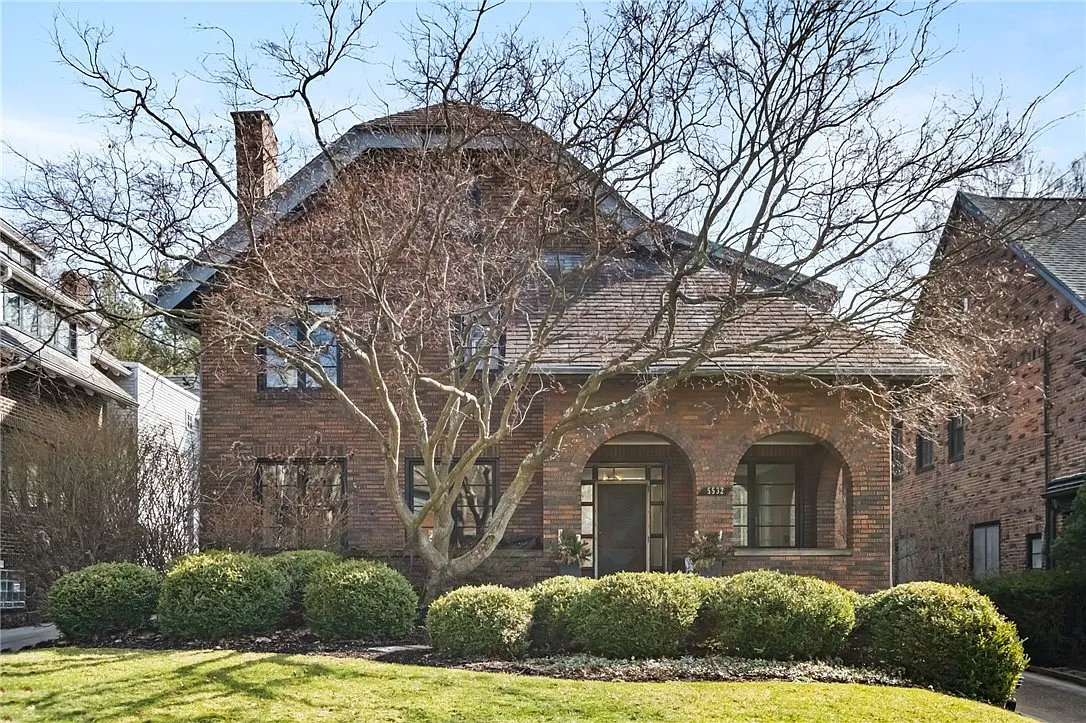 5532 Northumberland St photo 1