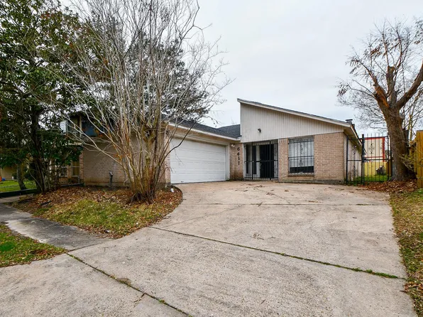 6411 Teal Run Dr, Houston, TX 77035