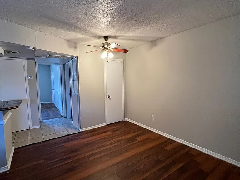 1 Bed 1 Bath Apt NW OKC — Photo 8