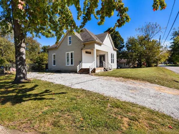 510 E Gough Ave, Boonville, IN 47601