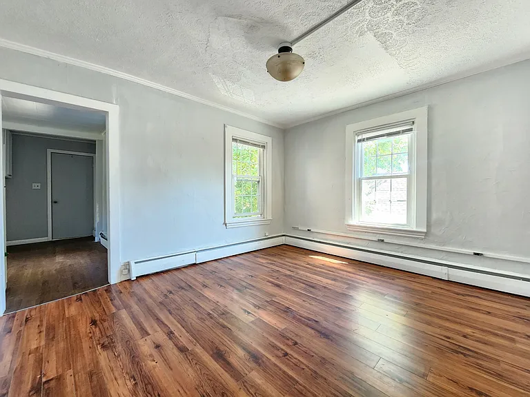 74 Wing St — Photo 3