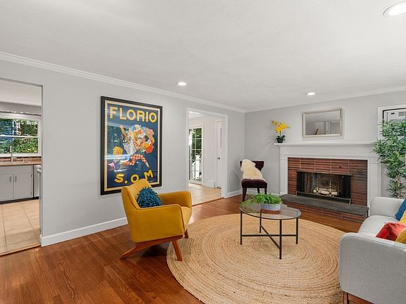 2nd image of 80 Wade St