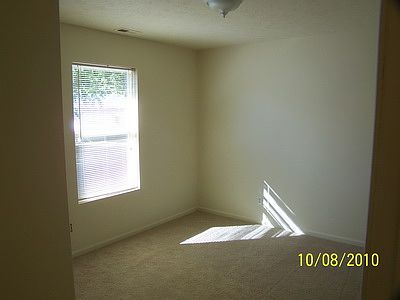 Center bedroom