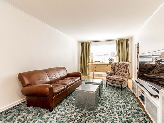 5th image of 67-38 108th St #2