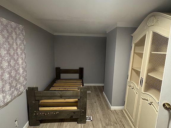 4th image of 4600 SW 47th Ter