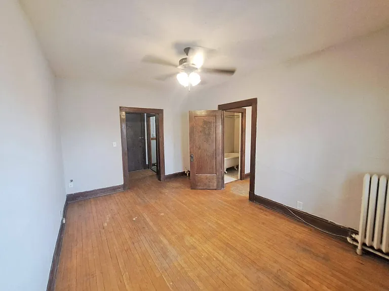 225 Place Apartments — Photo 68