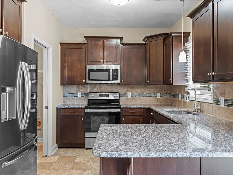 528 Tip Top Ave — Photo 12