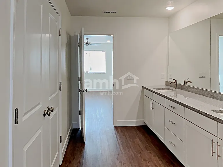 1321 N Rickshaw Ln — Photo 11